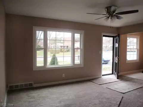 624 Penfield Ave, Elyria, OH 44035 photo 4
