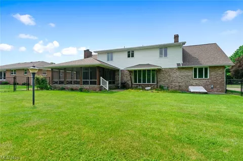 Exterior - 97 Rocky Ledge Dr, Struthers, OH 44471 photo 9 of 9