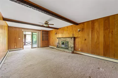 Living - 97 Rocky Ledge Dr, Struthers, OH 44471 photo 1 of 2