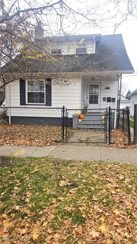 1974 W 50th St, Cleveland, OH 44102