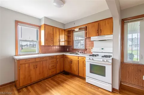 164 Helena Dr, Struthers, OH 44471 photo 10