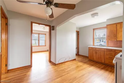 164 Helena Dr, Struthers, OH 44471 photo 8