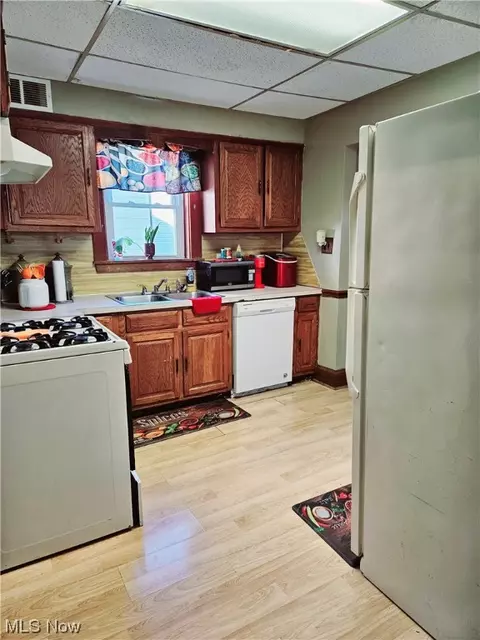 2411 9th St NW, Canton, OH 44708 photo 7