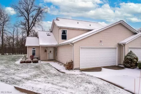 255 Westberry Cir, Tallmadge, OH 44278
