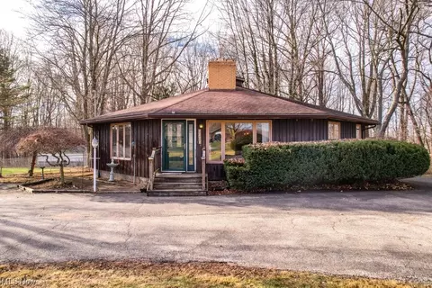4405 Hattrick Rd, Rootstown, OH 44272