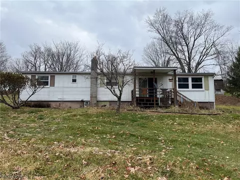 Exterior - 42497 Black Oak Rd, Flushing, OH 43977 photo 3 of 4