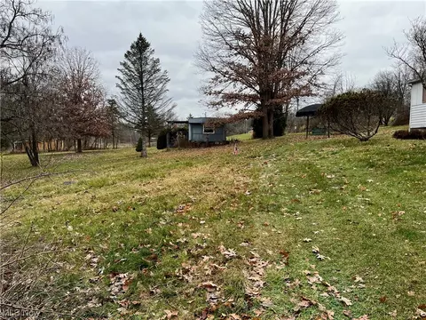 Exterior - 42497 Black Oak Rd, Flushing, OH 43977 photo 2 of 4