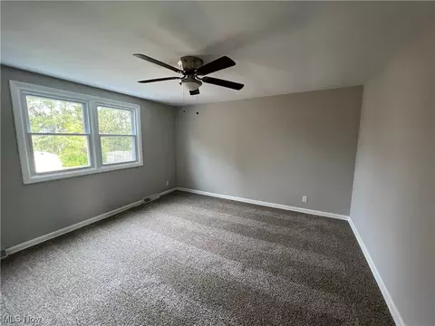 422 Jaronte Dr, Boardman, OH 44512 photo 16