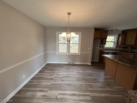 422 Jaronte Dr, Boardman, OH 44512 photo 5