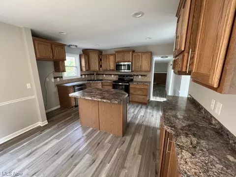 422 Jaronte Dr, Boardman, OH 44512 photo 8