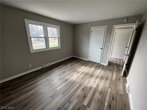 422 Jaronte Dr, Boardman, OH 44512 photo 11