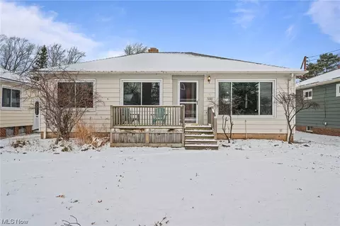 11252 Lawndale Dr, Parma Heights, OH 44130