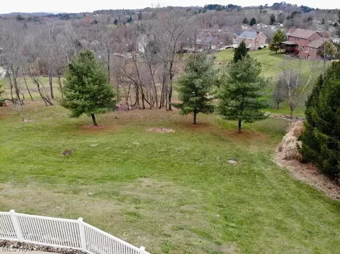 105 Aaron Way, Wheeling, WV 26003 photo 9