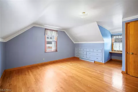 1557 Creighton Ave, Akron, OH 44310 photo 18