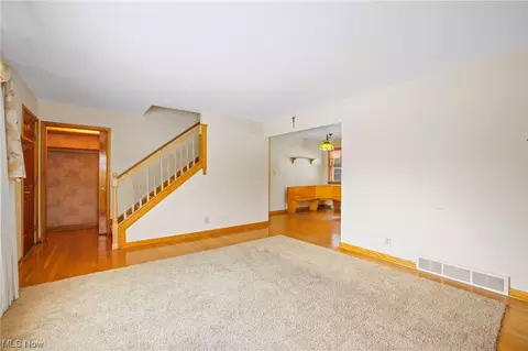 1557 Creighton Ave, Akron, OH 44310 photo 6