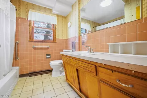 1557 Creighton Ave, Akron, OH 44310 photo 15