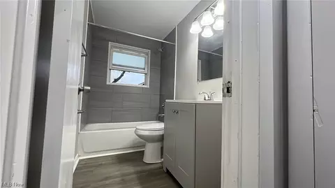 3178 Grant St, Lorain, OH 44052 photo 12