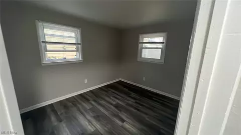 3178 Grant St, Lorain, OH 44052 photo 7