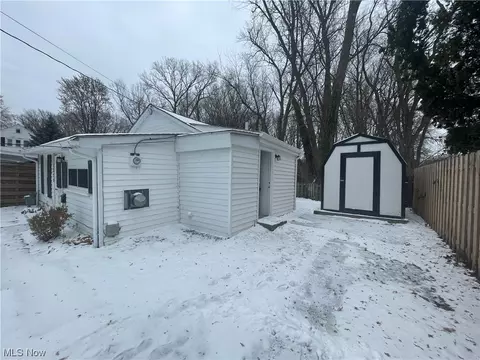 1273 Beech St, Willoughby, OH 44094 photo 18