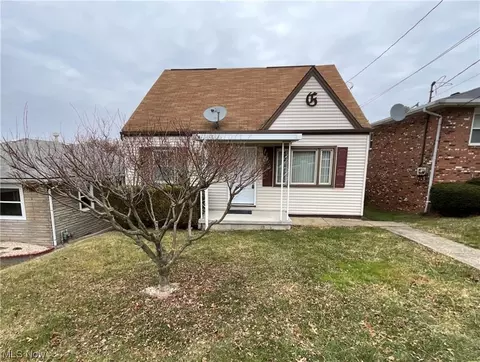 305 Wayne Ave, Weirton, WV 26062