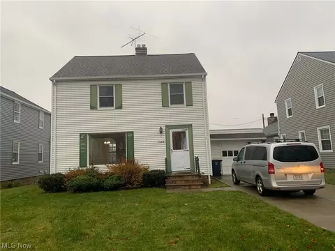 1456 Evanston Rd, Lyndhurst, OH 44124