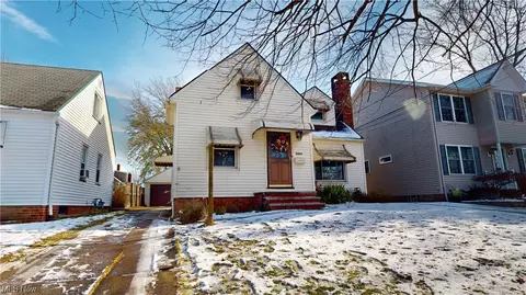 6483 Westminster Dr, Cleveland, OH 44129