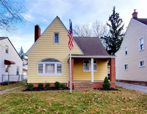4348 Prasse Rd, South Euclid, OH 44121
