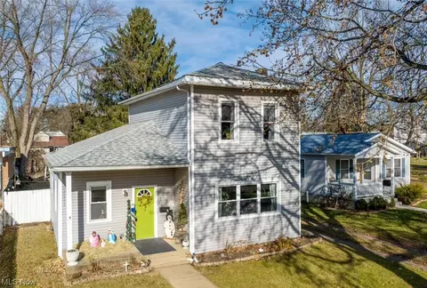 209 E 3rd St, Dover, OH 44622 photo 2