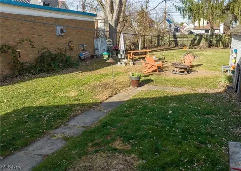 209 E 3rd St, Dover, OH 44622 photo 15