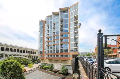 2222 Detroit Ave #407, Cleveland, OH 44113