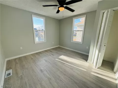 2113 E 30th St, Lorain, OH 44055 photo 19