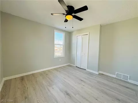 2113 E 30th St, Lorain, OH 44055 photo 25