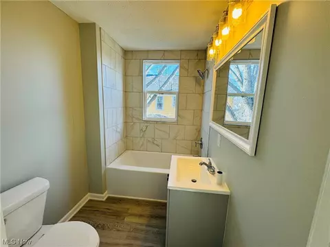 2113 E 30th St, Lorain, OH 44055 photo 17