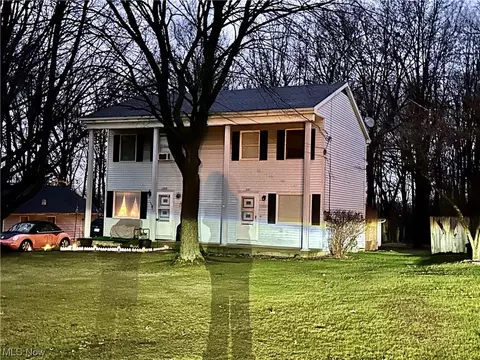 259-261 Third St, Austintown, OH 44515