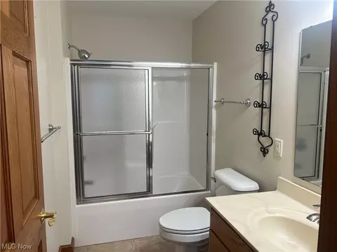 Bath - 229 Pinehurst Dr, Dover, OH 44622 photo 4 of 5