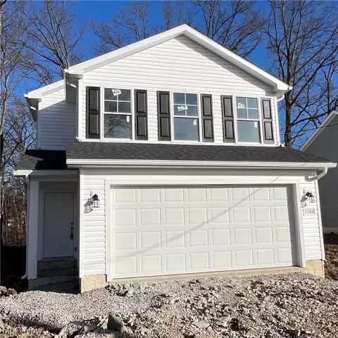 5104 Vincent Ave, Lorain, OH 44055