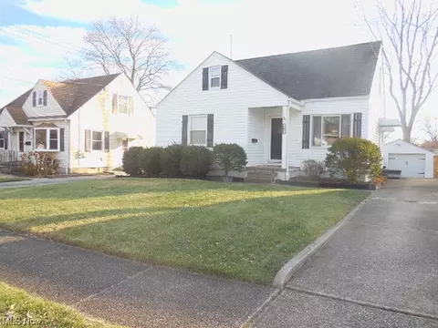 104 Clinton Ave, Akron, OH 44301