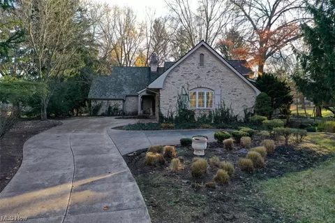 410 47th St NW, Canton, OH 44709