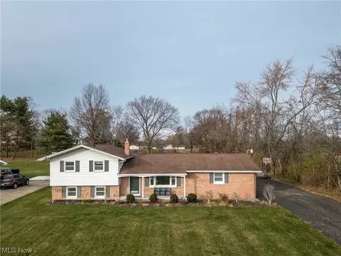 705 Weaver St SW, Canton, OH 44706