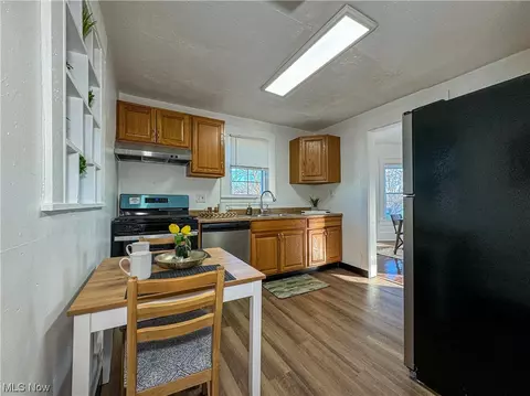 21 Grandview Ave, Struthers, OH 44471 photo 9