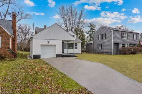 3607 Fairmount Blvd, Cleveland Heights, OH 44118