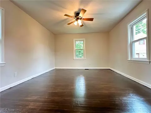 Living - 1818 Maple St, Wickliffe, OH 44092 photo 3 of 3