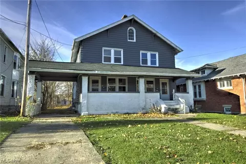 823 Decatur St, Sandusky, OH 44870