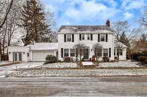 1153 Avon St, Akron, OH 44310