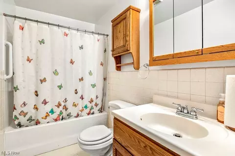 631 High St, Elyria, OH 44035 photo 17