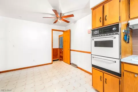 631 High St, Elyria, OH 44035 photo 13