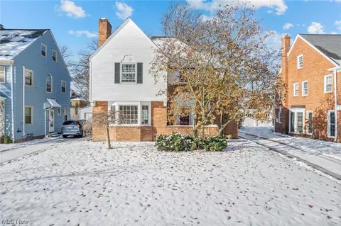3702 Rawnsdale, Shaker Heights, OH 44122
