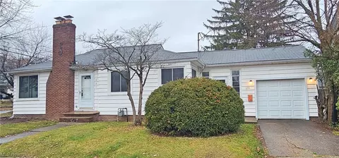631 21st St NW, Canton, OH 44709