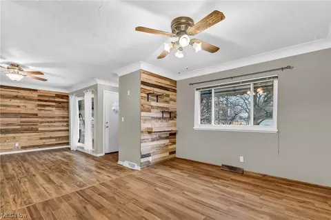 447 Concord Ave, Elyria, OH 44035 photo 16