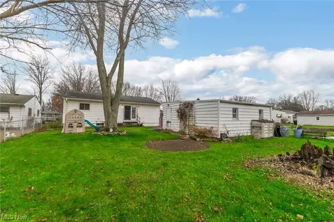 447 Concord Ave, Elyria, OH 44035 photo 6